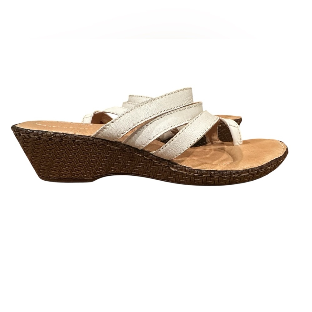 Women's BORN White slip on strappy Sandals - Picture 3 of 8